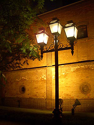 札幌ファクトリーの街灯